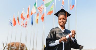 How to Apply for Free Scholarships for International Students